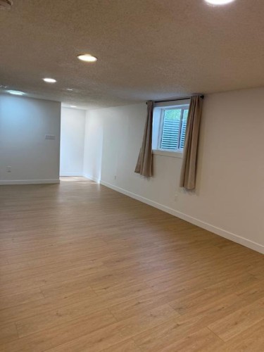 471 78 Avenue Ne, Calgary, AB 