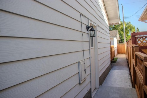 471 78 Avenue Ne, Calgary, AB 