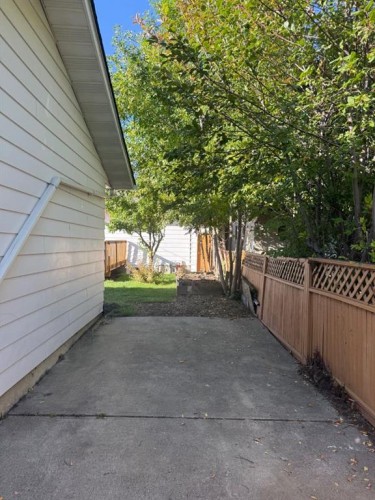 471 78 Avenue Ne, Calgary, AB 