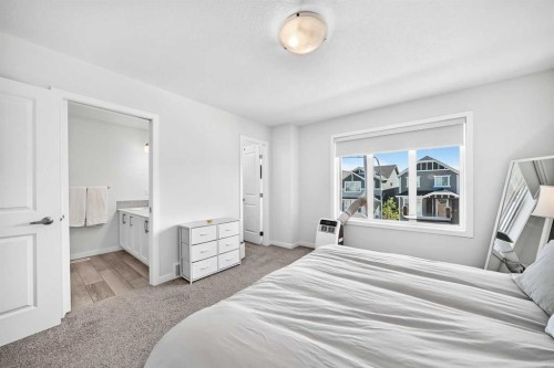 76 Magnolia Grove Se, Calgary, AB 