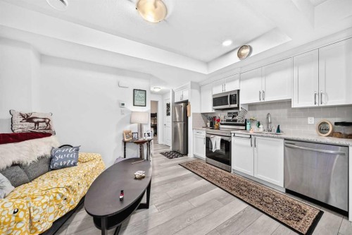76 Magnolia Grove Se, Calgary, AB 