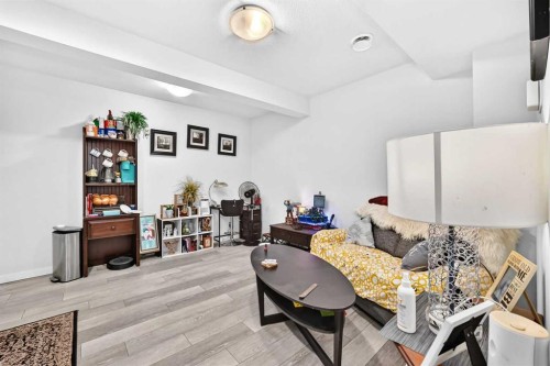 76 Magnolia Grove Se, Calgary, AB 