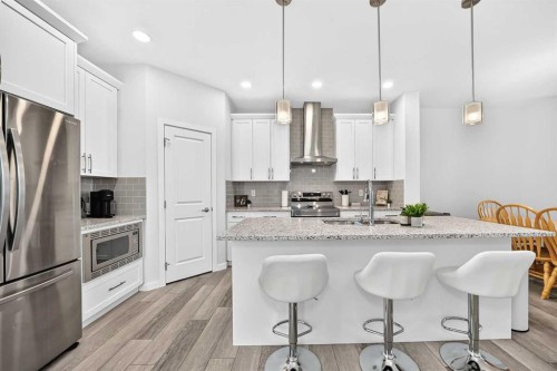 76 Magnolia Grove Se, Calgary, AB 
