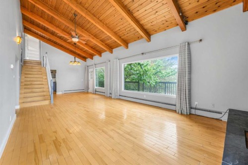 2404 Sovereign Crescent Sw, Calgary, AB 