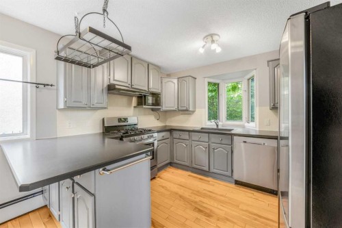 2404 Sovereign Crescent Sw, Calgary, AB 
