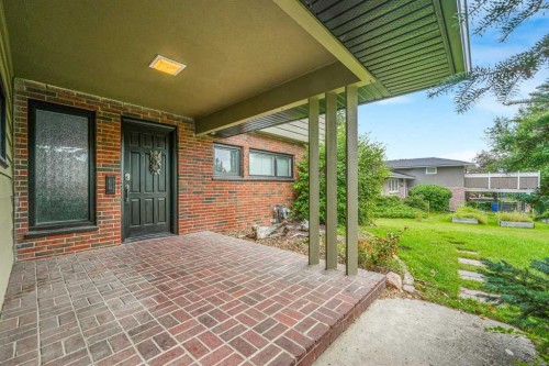 2404 Sovereign Crescent Sw, Calgary, AB 