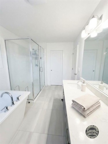 320 Copperhead Way Se, Calgary, AB 