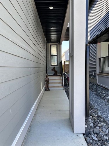 320 Copperhead Way Se, Calgary, AB 