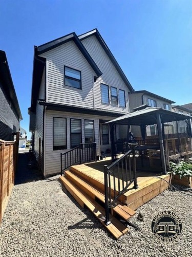 320 Copperhead Way Se, Calgary, AB 