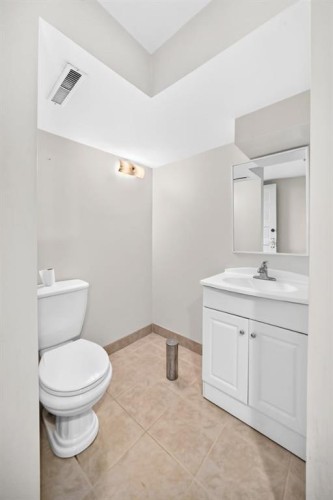 466 22 Avenue Nw, Calgary, AB 