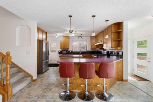 1312 48 Avenue Nw, Calgary, AB 