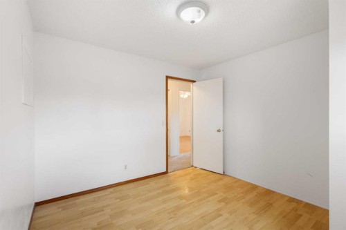 1312 48 Avenue Nw, Calgary, AB 