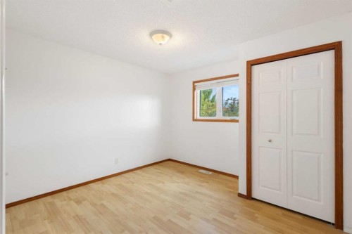 1312 48 Avenue Nw, Calgary, AB 