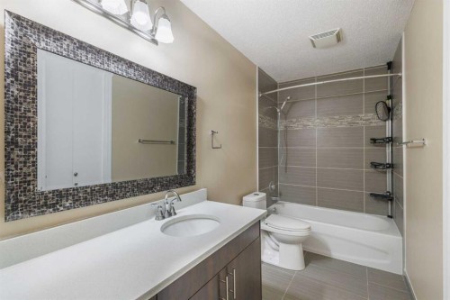 1312 48 Avenue Nw, Calgary, AB 