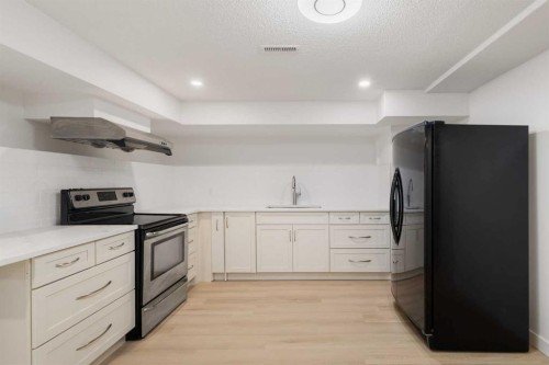 1312 48 Avenue Nw, Calgary, AB 