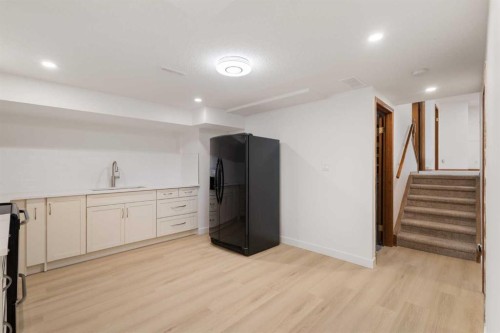 1312 48 Avenue Nw, Calgary, AB 