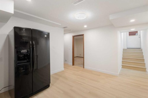 1312 48 Avenue Nw, Calgary, AB 