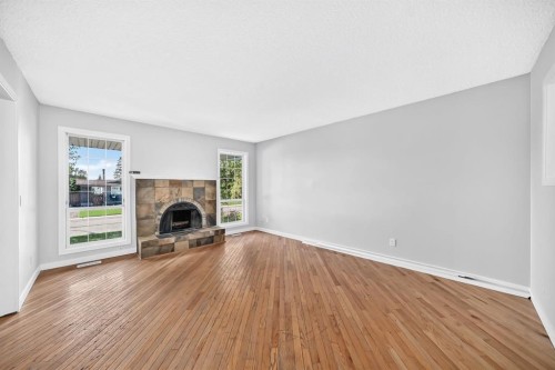 16 Dovely Way Se, Calgary, AB 
