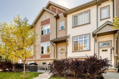638 Copperpond Boulevard Se, Calgary, AB 