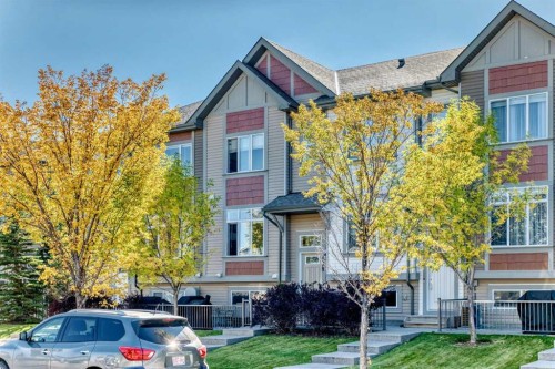 638 Copperpond Boulevard Se, Calgary, AB 