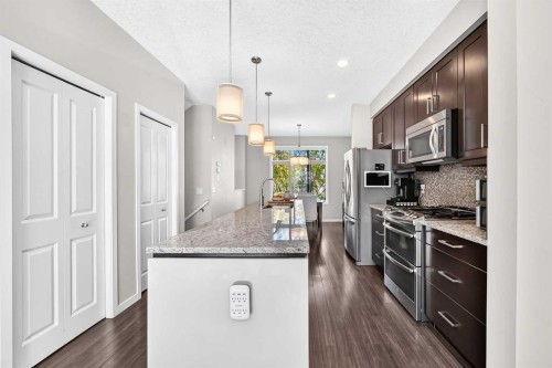 638 Copperpond Boulevard Se, Calgary, AB 