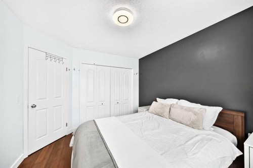 117 Bridleglen Manor Sw, Calgary, AB 