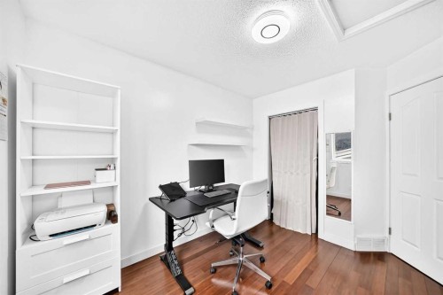 117 Bridleglen Manor Sw, Calgary, AB 