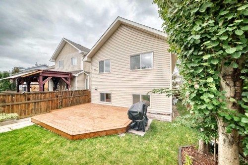 117 Bridleglen Manor Sw, Calgary, AB 