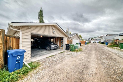117 Bridleglen Manor Sw, Calgary, AB 