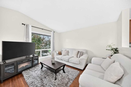 117 Bridleglen Manor Sw, Calgary, AB 
