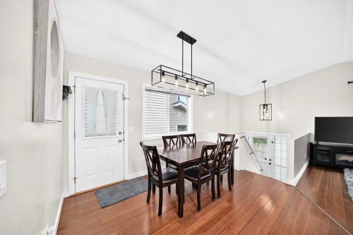 117 Bridleglen Manor Sw, Calgary, AB 