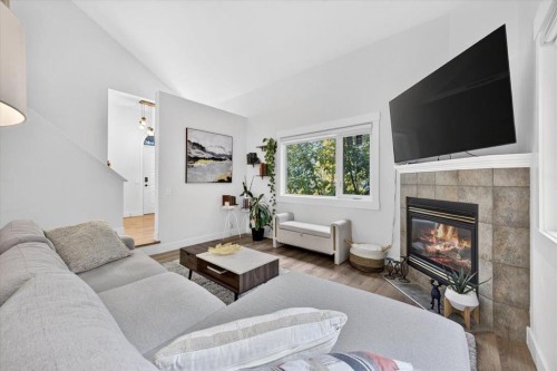 39 Patterson Hill Sw, Calgary, AB 