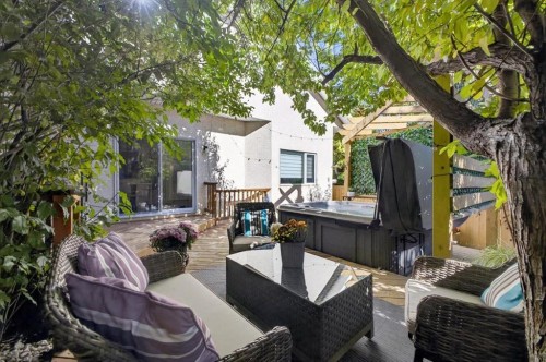 39 Patterson Hill Sw, Calgary, AB 