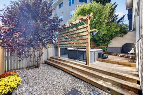 39 Patterson Hill Sw, Calgary, AB 