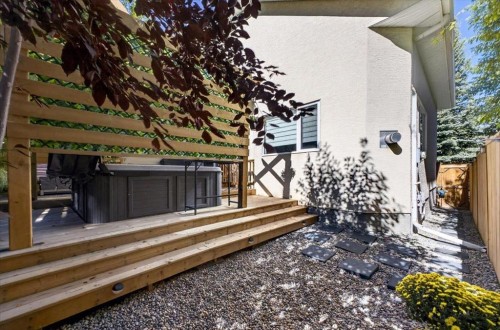 39 Patterson Hill Sw, Calgary, AB 
