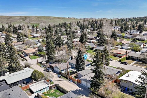 29 Chisholm Crescent Nw, Calgary, AB 