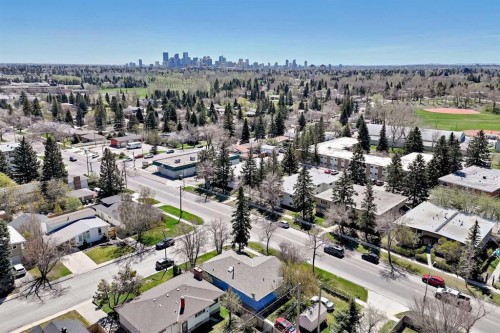 29 Chisholm Crescent Nw, Calgary, AB 
