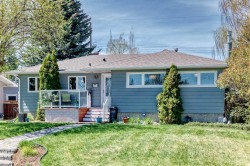 29 Chisholm Crescent NWCalgary, AB T2L 0Y9