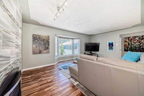 29 Chisholm Crescent Nw, Calgary, AB 