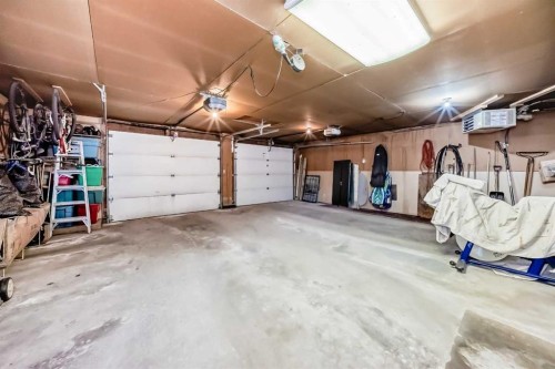 29 Chisholm Crescent Nw, Calgary, AB 