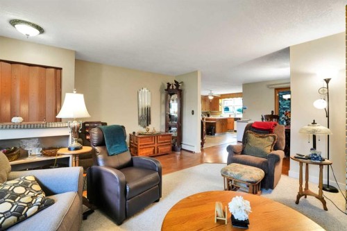 534 Prospect Avenue, Acme, AB 
