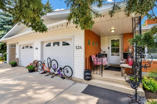 534 Prospect Avenue, Acme, AB 