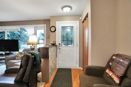 534 Prospect Avenue, Acme, AB 
