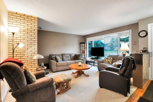 534 Prospect Avenue, Acme, AB 