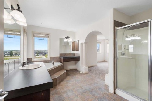 53 Sherwood Way Nw, Calgary, AB 