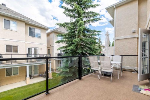 81 Sierra Morena Landing Sw, Calgary, AB 