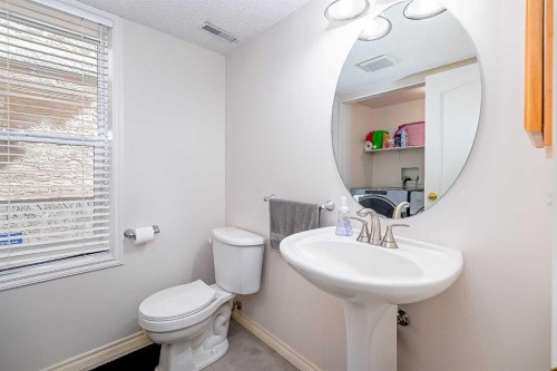 81 Sierra Morena Landing Sw, Calgary, AB 