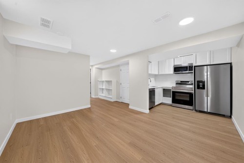 3621 28A Avenue Se, Calgary, AB 