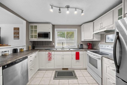 219 26 Avenue Ne, Calgary, AB 