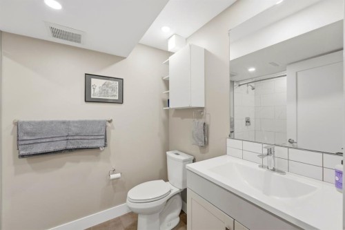 5 Lake Huron Bay Se, Calgary, AB 